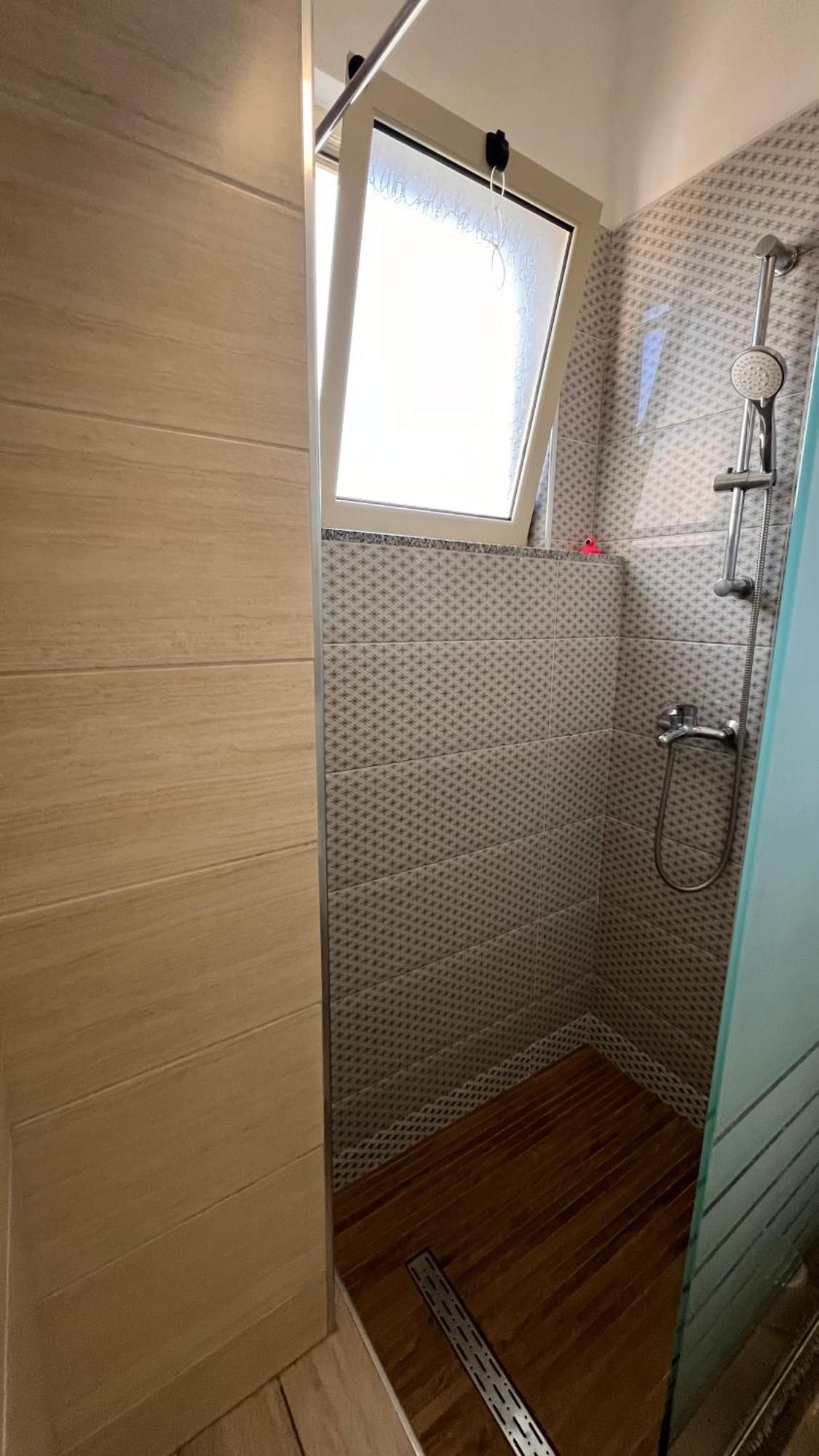 公寓 Lirin Durres